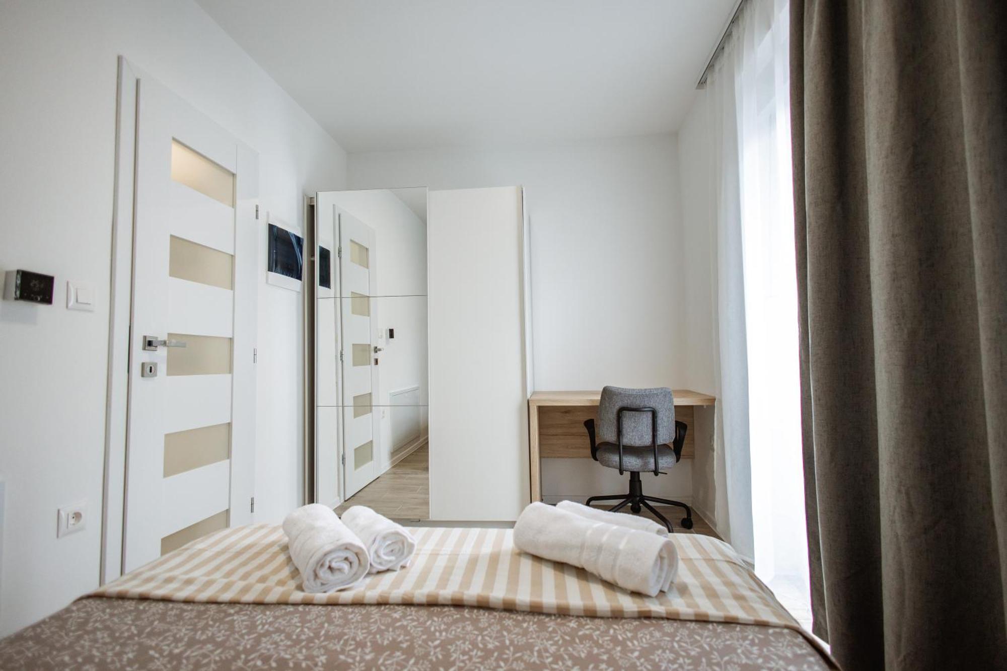 Cozy Studio Apartment In Osijek - Self Check In Exterior photo