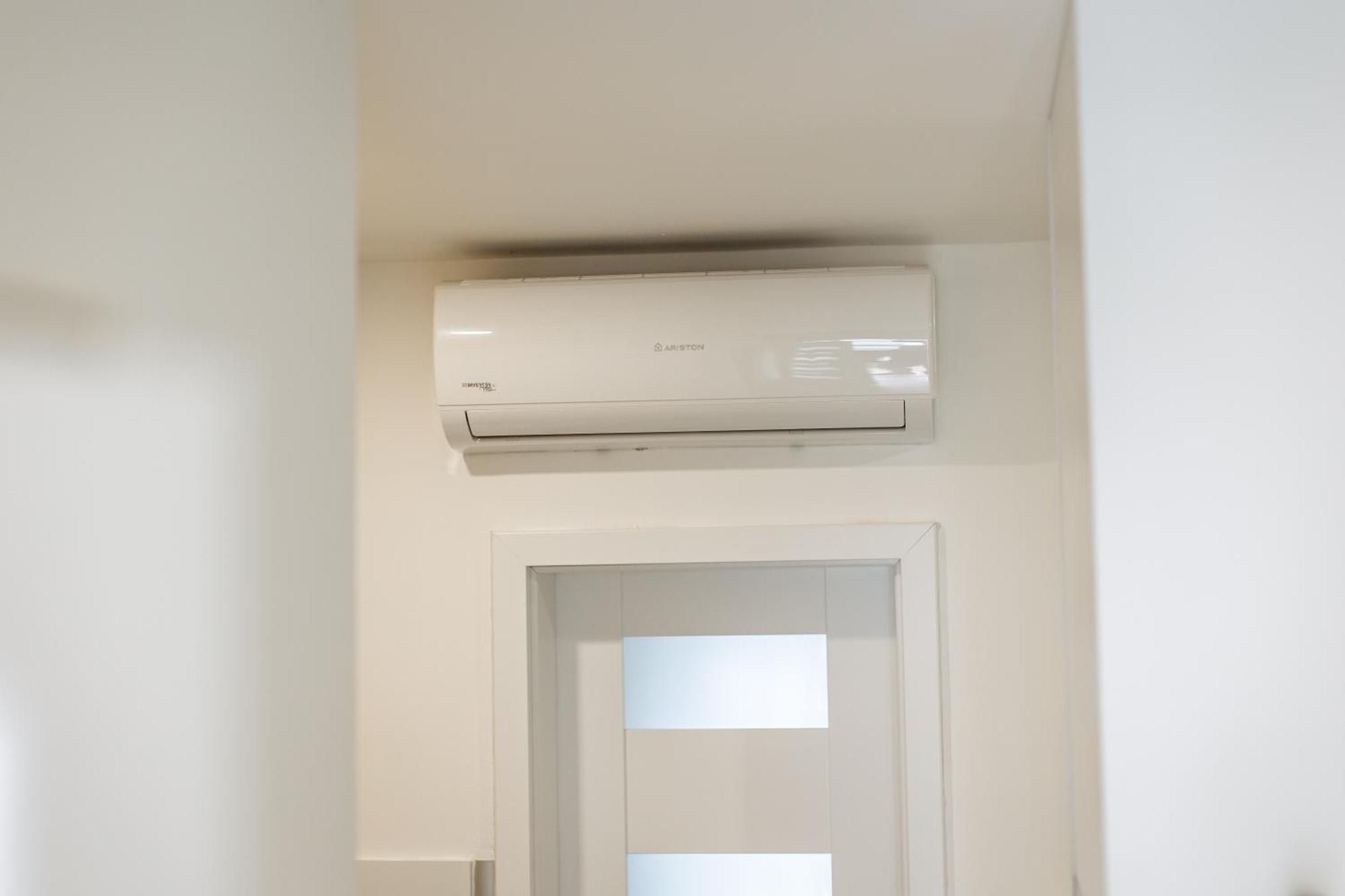 Cozy Studio Apartment In Osijek - Self Check In Exterior photo
